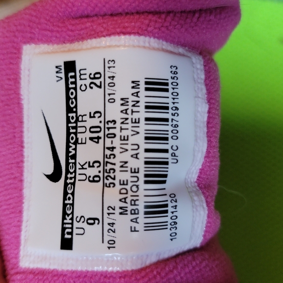 Nike Women's Gray and Teal Athletic Shoes - Picture 7 of 7